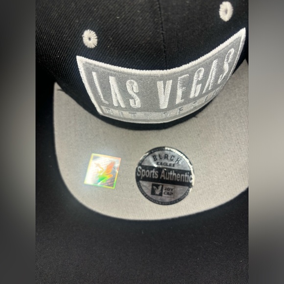 Las Vegas Snap Back Baseball Cap - Picture 3 of 8